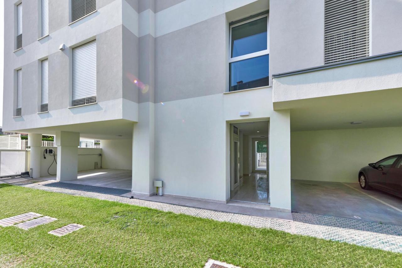 Apartmentsgarda - Le Terrazze Del Garda Residence Lazise Exterior foto