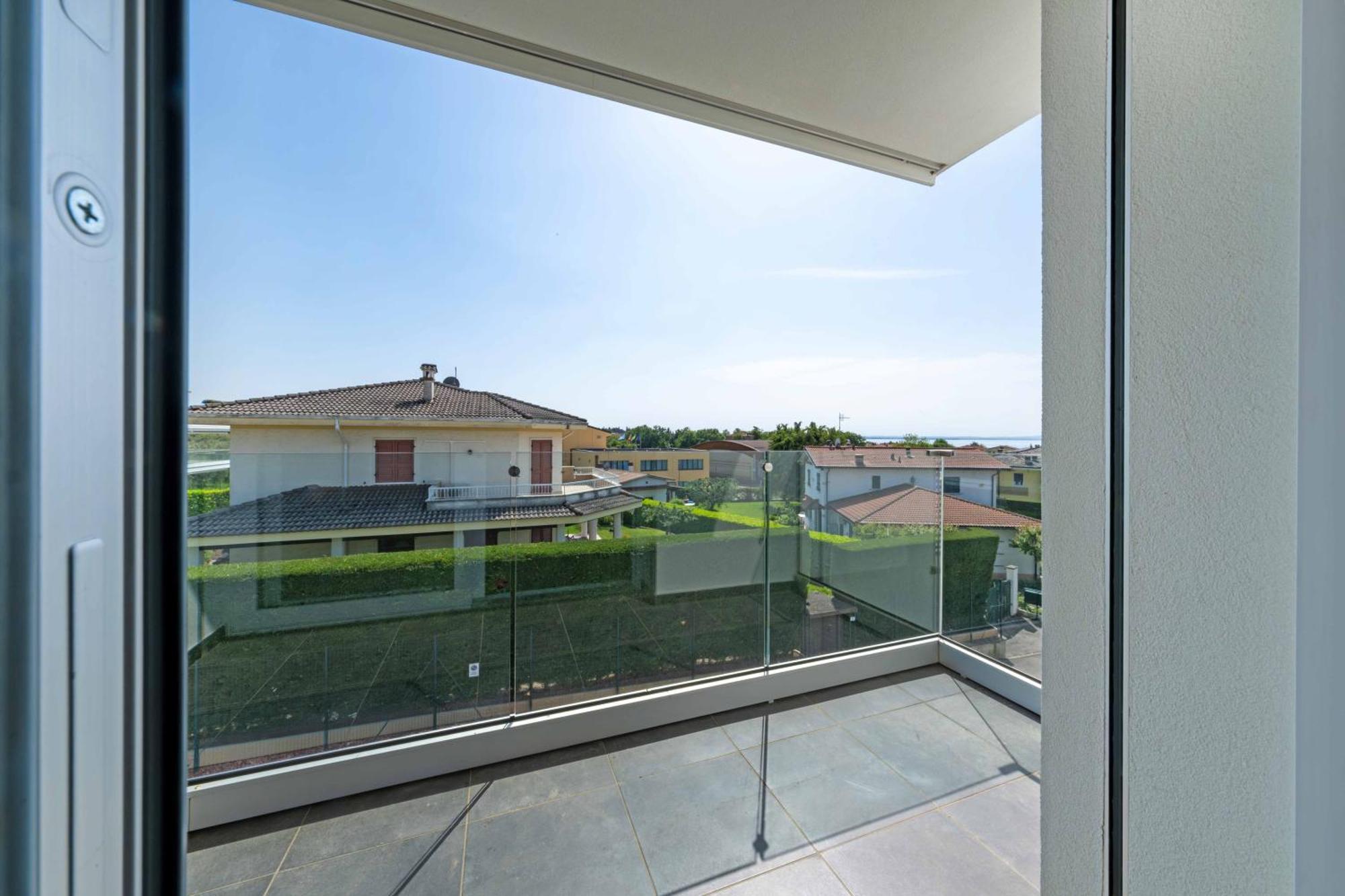 Apartmentsgarda - Le Terrazze Del Garda Residence Lazise Exterior foto